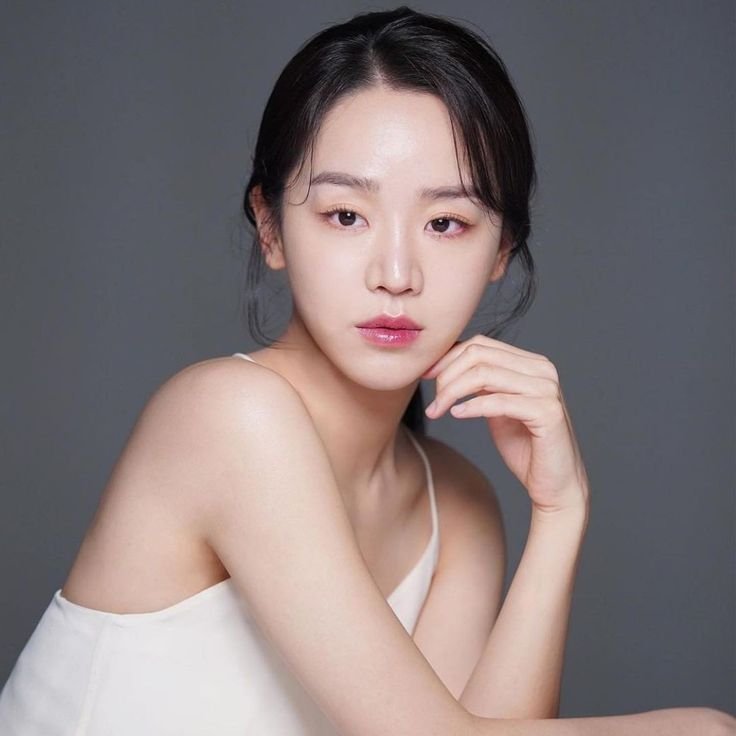 Shin Hye-sun Biography